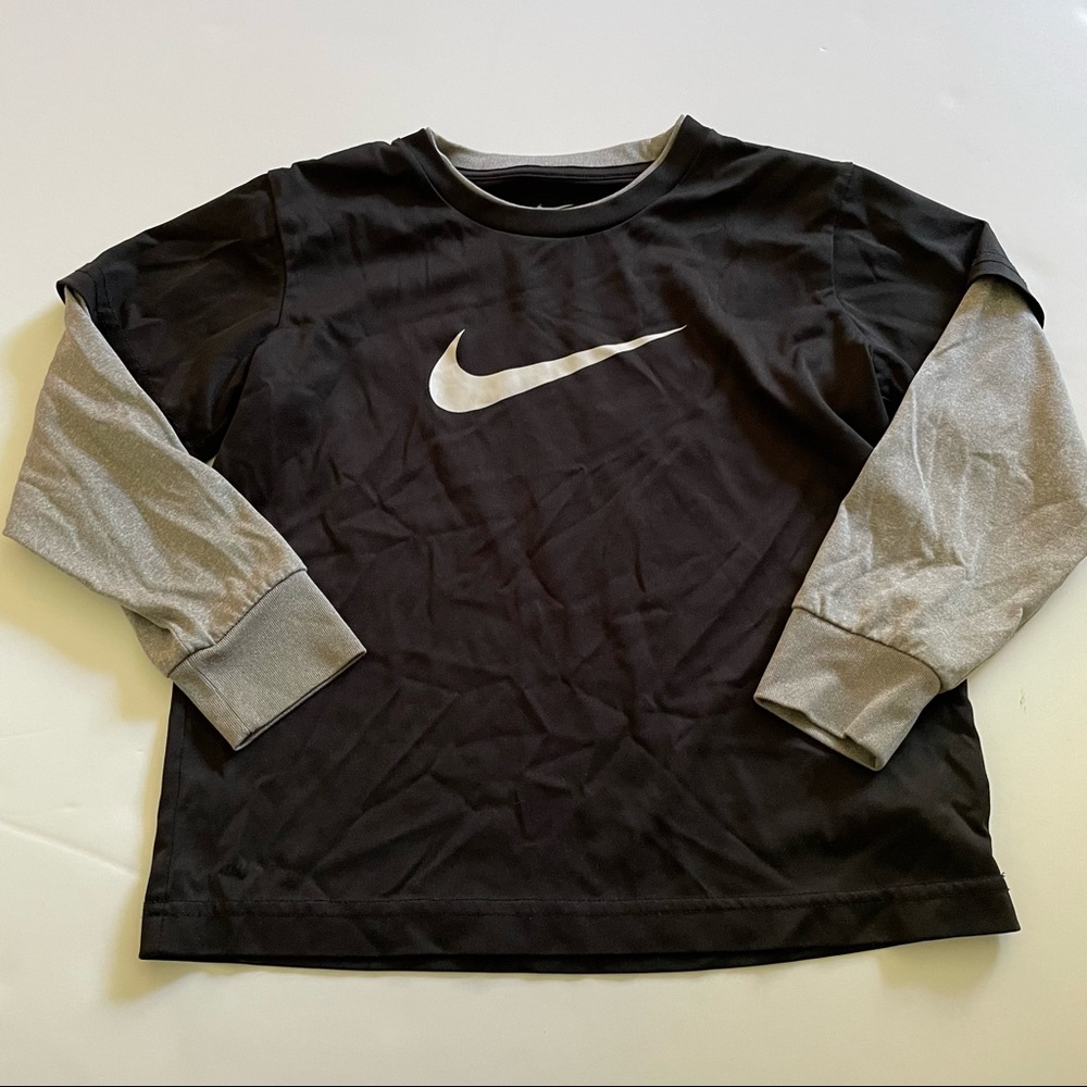 Nike tee